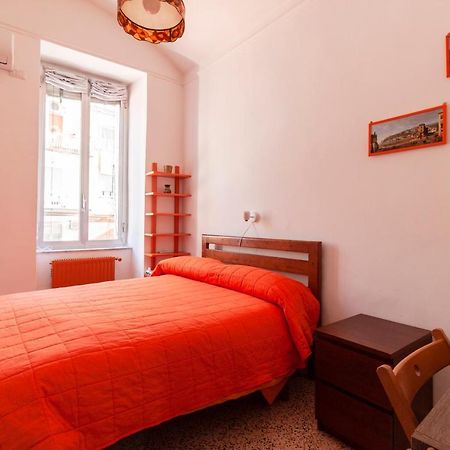 Bnb Etnuvio, Double Rooms In Napoli Bagian luar foto