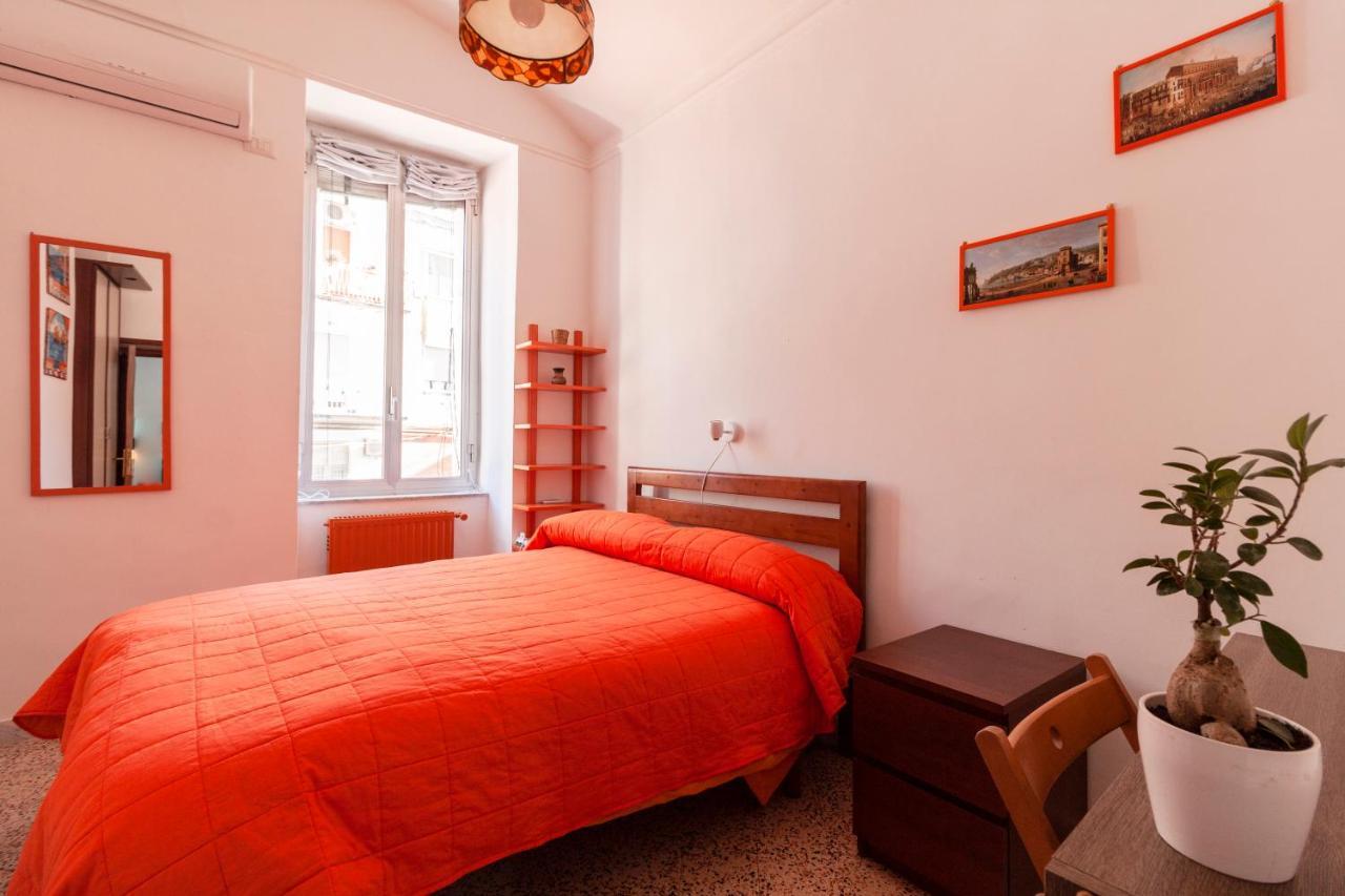 Bnb Etnuvio, Double Rooms In Napoli Bagian luar foto