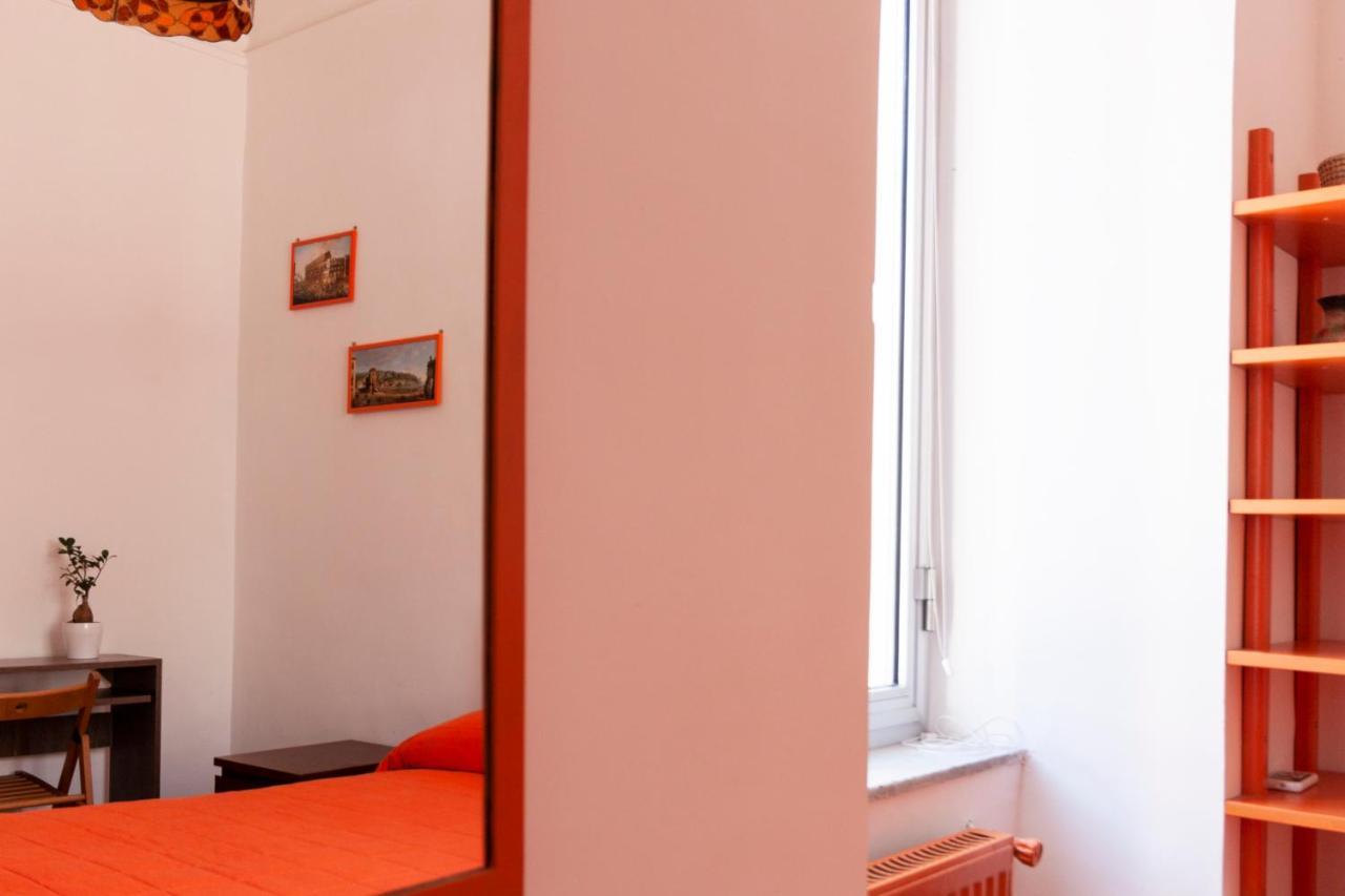Bnb Etnuvio, Double Rooms In Napoli Bagian luar foto