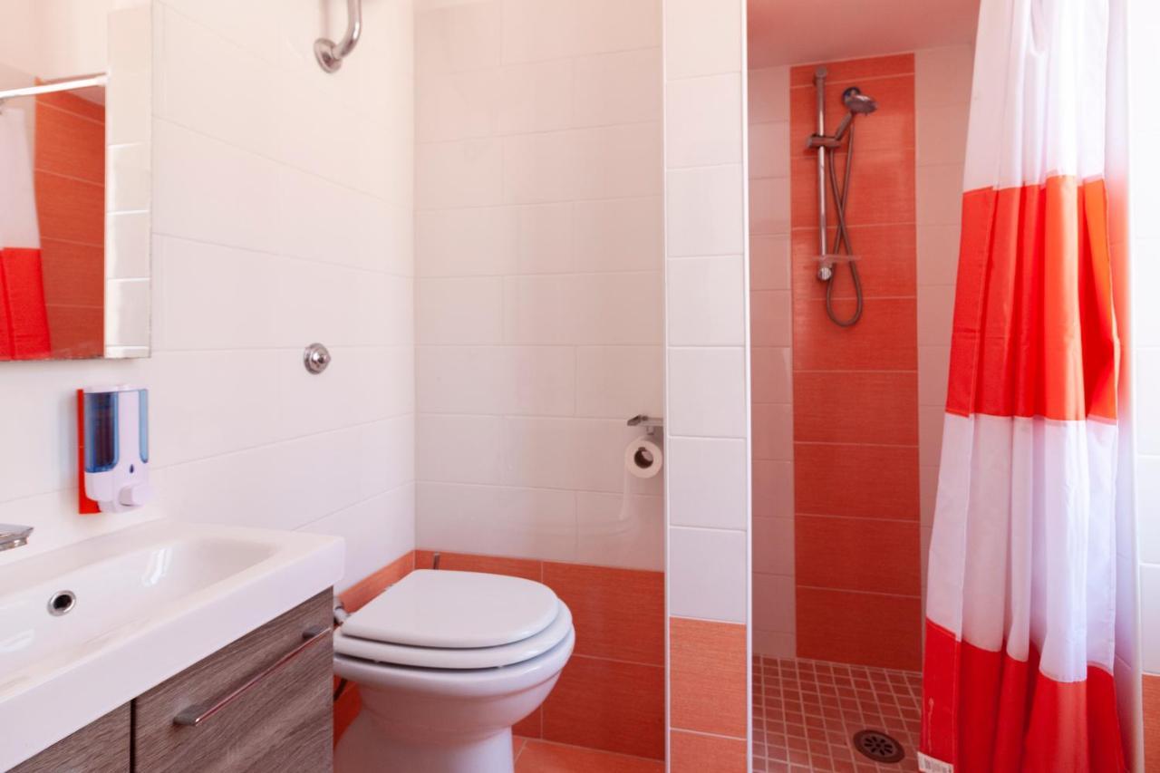 Bnb Etnuvio, Double Rooms In Napoli Bagian luar foto
