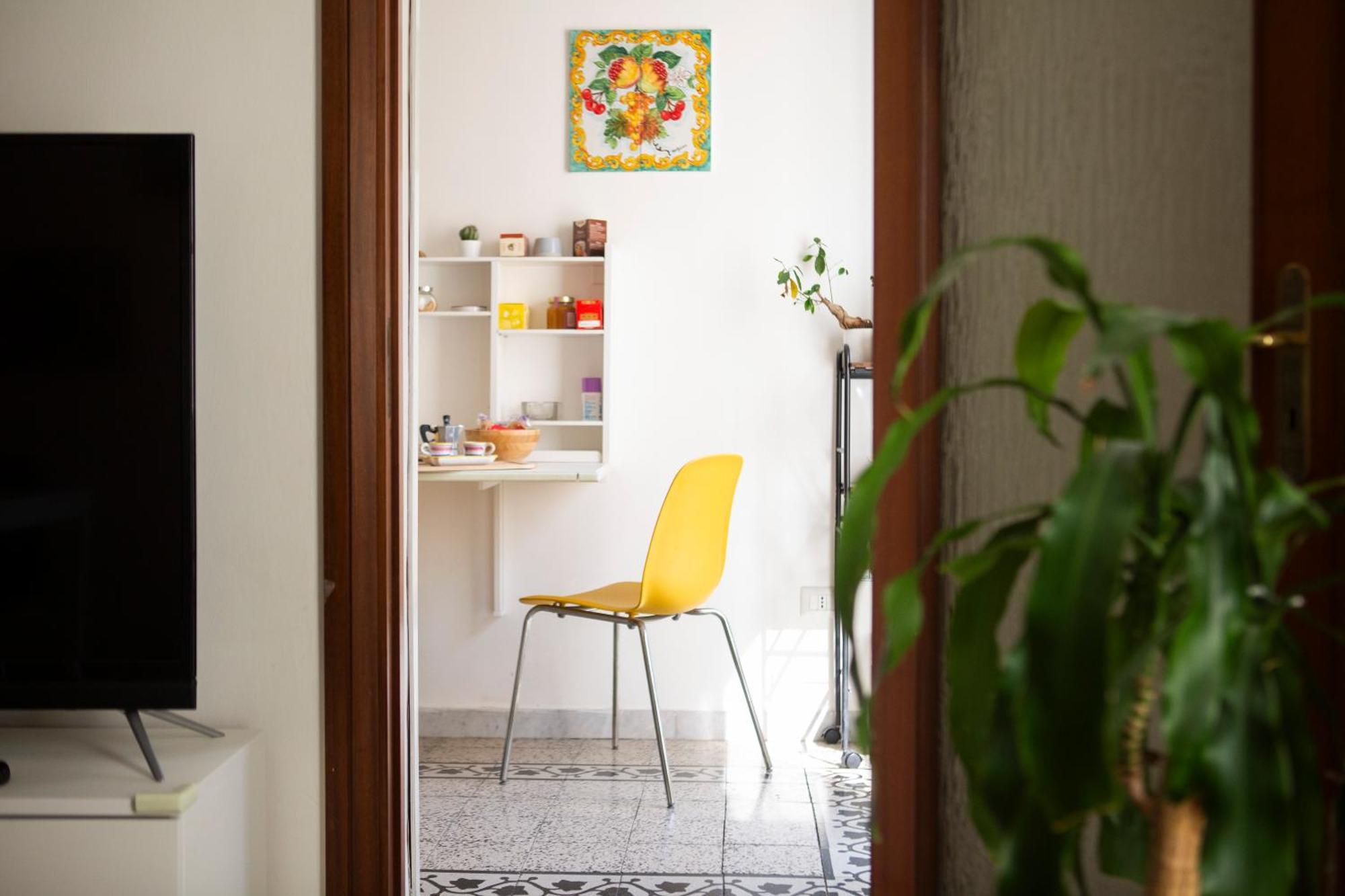 Bnb Etnuvio, Double Rooms In Napoli Bagian luar foto