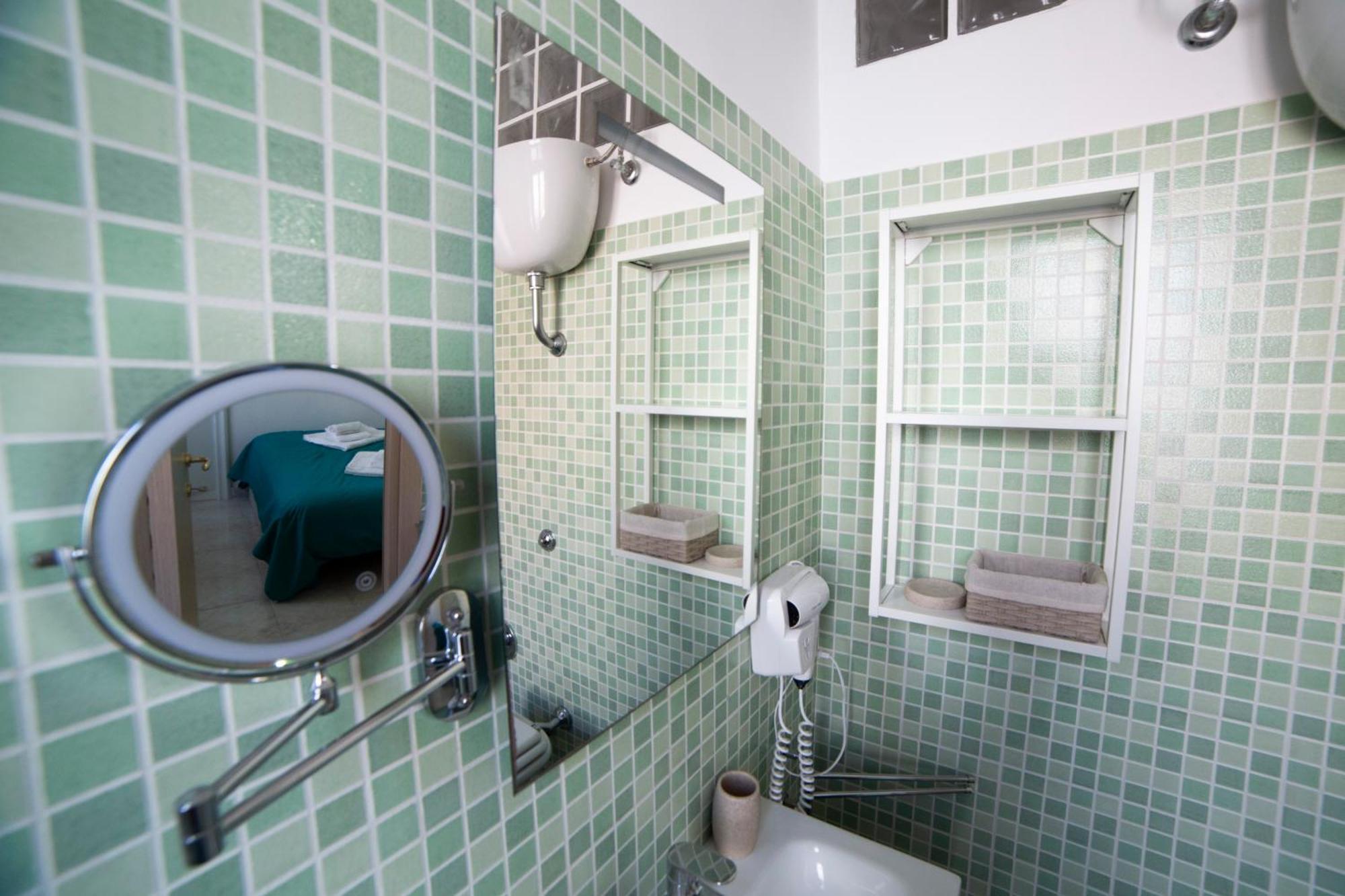 Bnb Etnuvio, Double Rooms In Napoli Bagian luar foto
